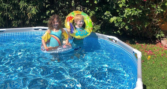 above ground pool