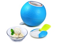 Play and Freeze Ice Cream Ball Maker