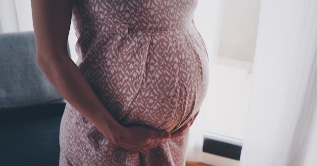 placenta previa, pregnant person's abdomen