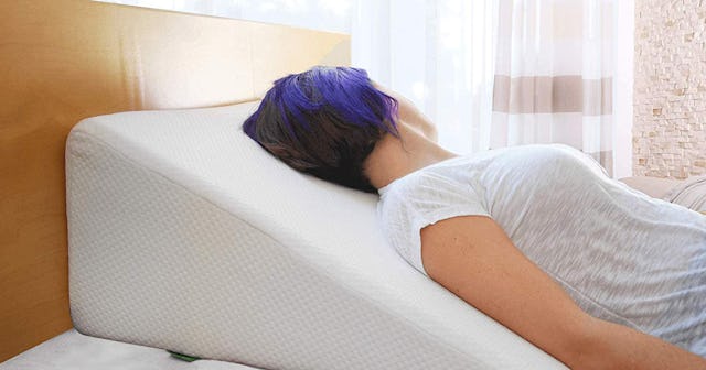 wedge pillow