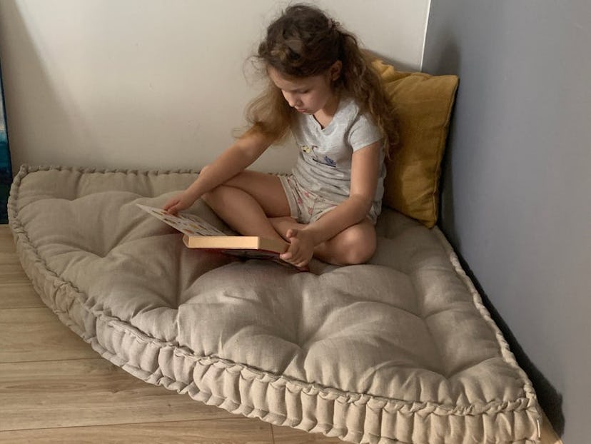 HempOrganicLife Reading Nook Cushion