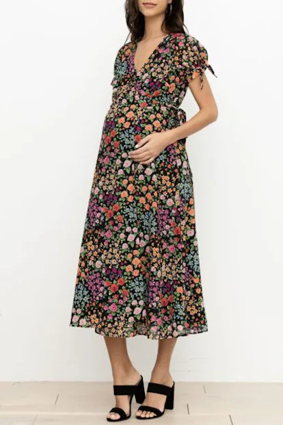 22 Gorgeous (Yet Comfortable) Baby Bump-Friendly Wedding Guest Dresses