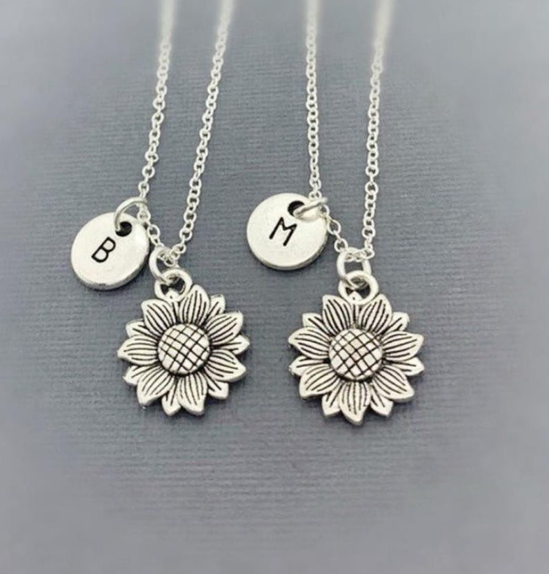 women best friend necklaces