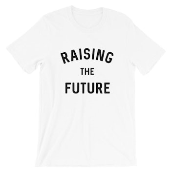 Meghan Markle Wears 'Raising the Future' Shirt: Photo