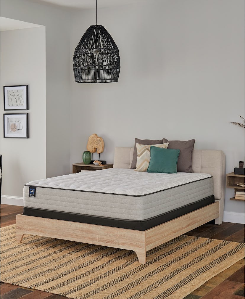 Sealy Posturepedic Spring Bloom Mattress Set- Queen