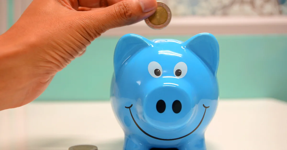 40+ Bank Jokes And Puns That Would Make A Banknote Laugh