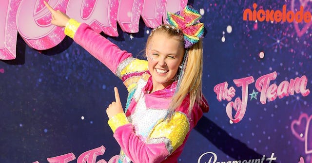 jojo siwa kylie prew movie red carpet couple photos