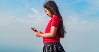 Girl playing kalimba — kalimba songs