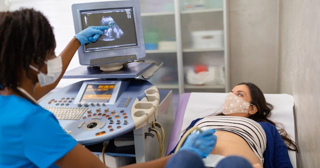 covid pregnant women without vaccine severe illness