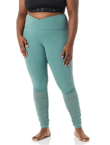 14 Best Plus-Sized Yoga Pants You'll Never Want to Take Off