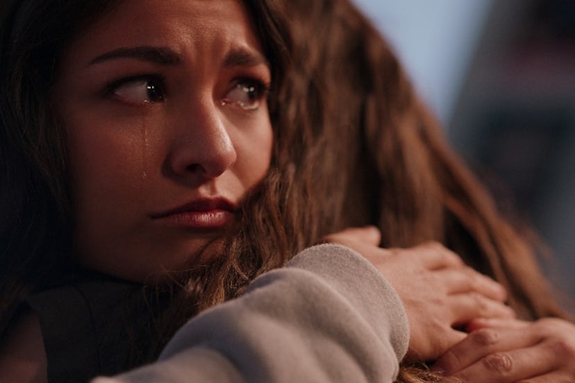 A scene from 'Ginny & Georgia' shows a crying teen.