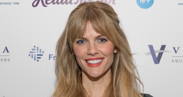 Brooklyn Decker asked friend to look down there after she gave birth