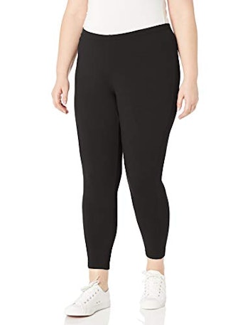 14 Best Plus-Sized Yoga Pants You’ll Never Want to Take Off