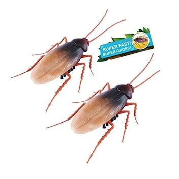 Robo Alive Scuttling Cockroaches (2-pack)