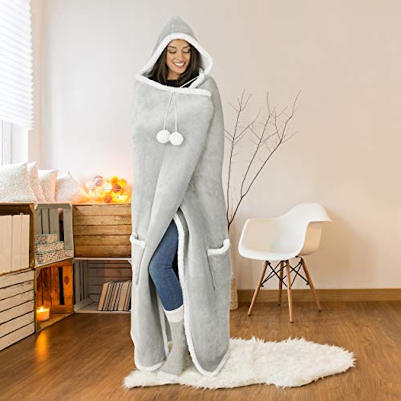 Safdie & Co. Hooded Blanket Throw