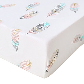 LifeTree Feather Print Fitted Crib Sheet