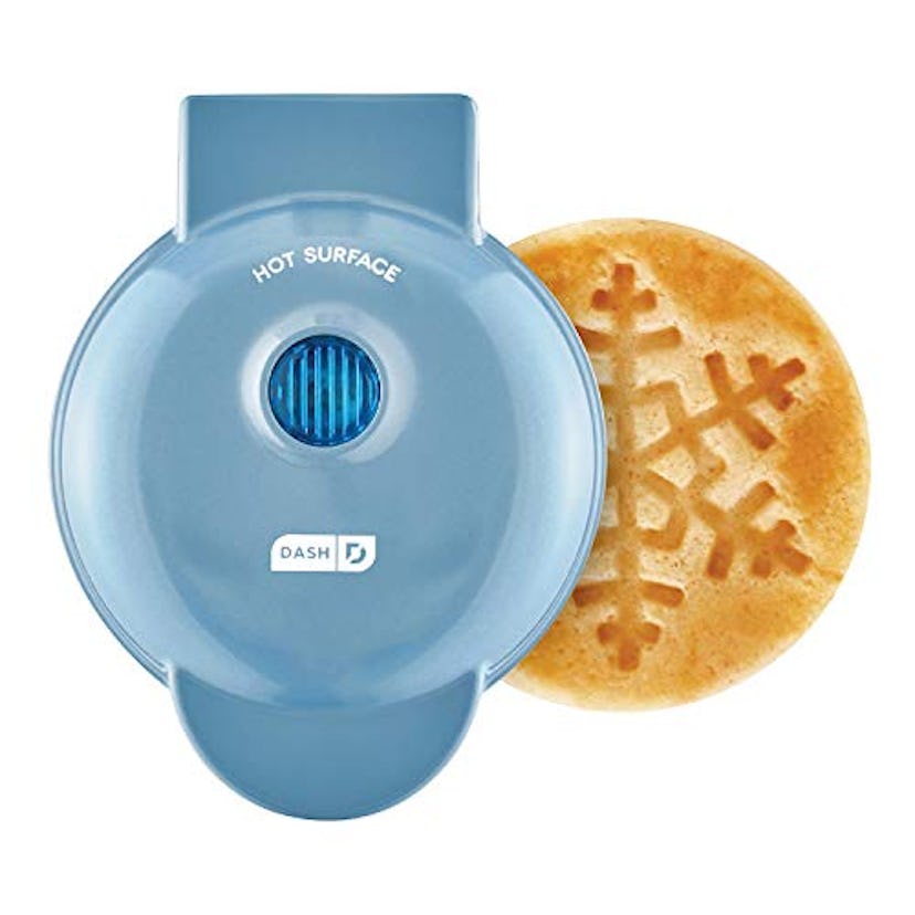 Dash Snowflake Waffle Maker