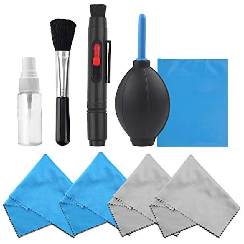 Professional Camera Cleaning Kit for DSLR CamerasProfessional Camera Cleaning Kit for DSLR Cameras