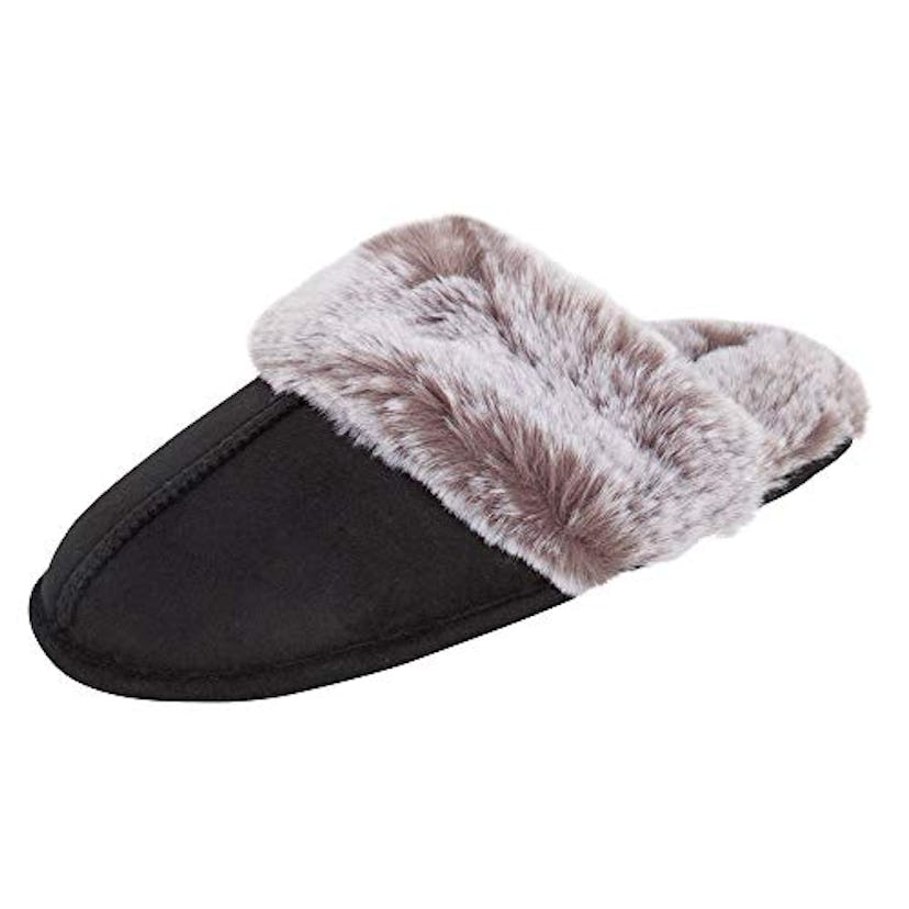 Jessica Simpson Women's Comfy Faux Fur House Slipper 