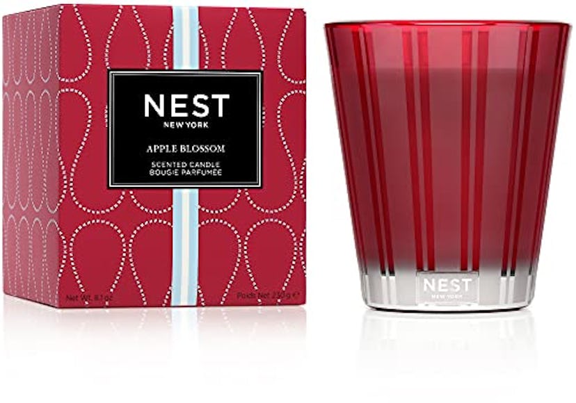 NEST Apple Blossom Classic Candle