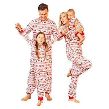 Calla Dream Matching Family Pajamas Christmas Sets