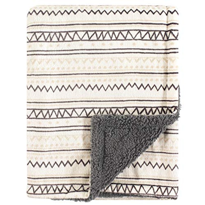 Hudson Baby Double Layer Aztec Stroller Blanket