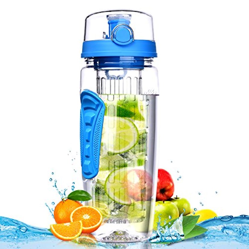 OMORC 32 Oz. Fruit Infuser Water Bottle