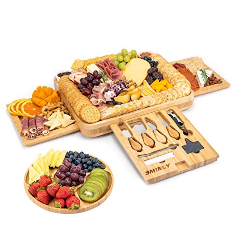 Smirly Cheese Board & Knife Set