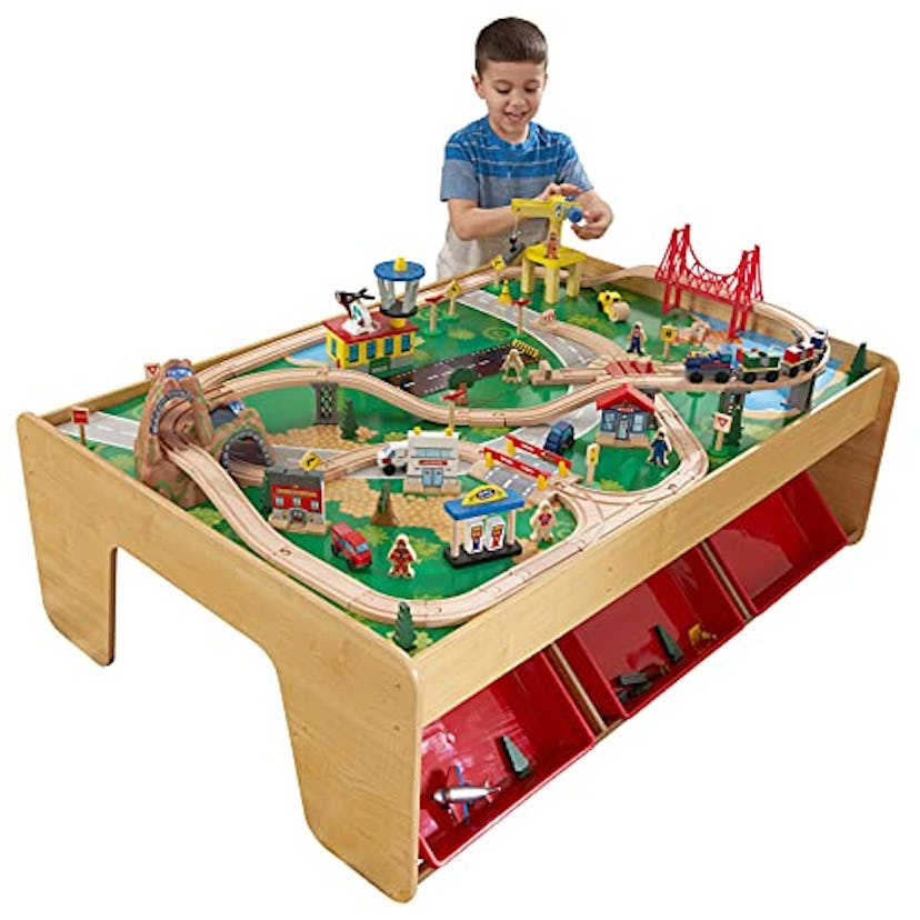 KidKraft Waterfall Mountain Train Set and Table