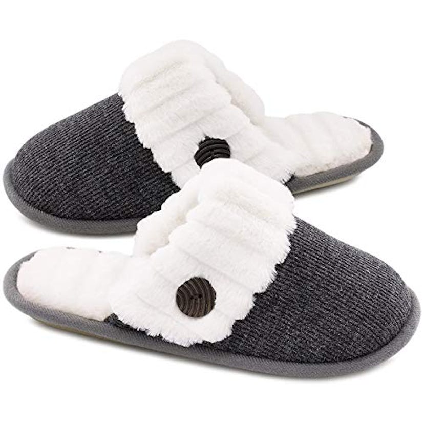 HomeTop Memory Foam House Slippers