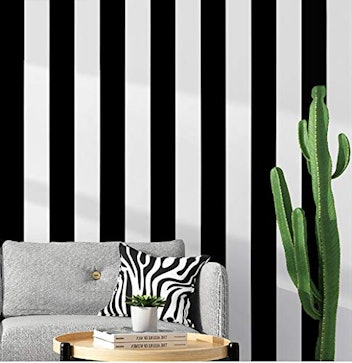 Guvana Black and White Stripe Peel and Stick Wallpaper 