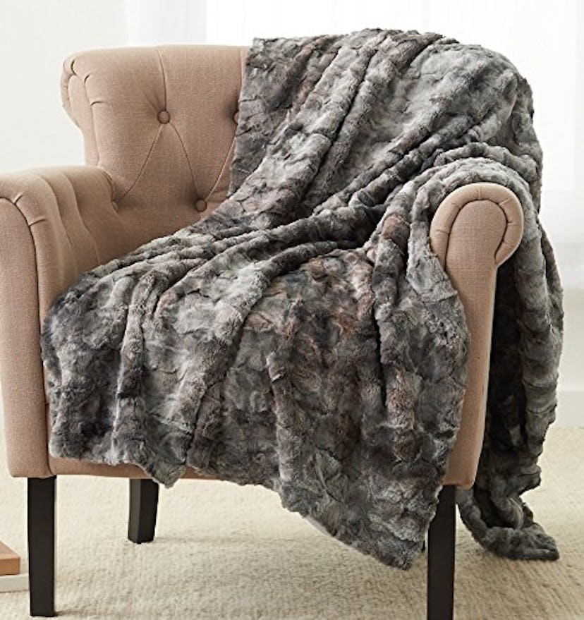 Pinzon Faux Fur Blanket