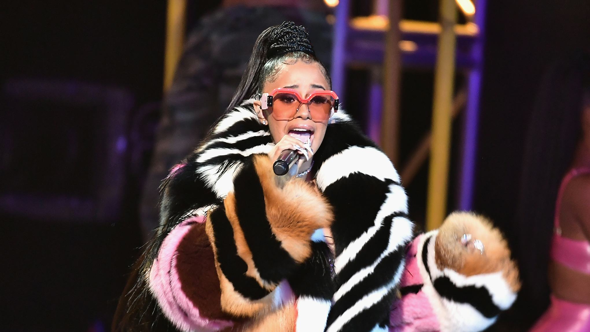 5 Cardi B Halloween Costume Ideas, Complete With Blood Shoes 5 Cardi B Halloween Costume Ideas, Complete With Blood Shoes