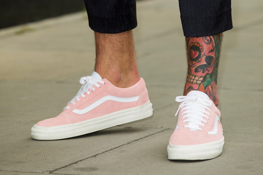 What Color Is This Vans Sneaker It S The New Dress The Internet Is Breaking