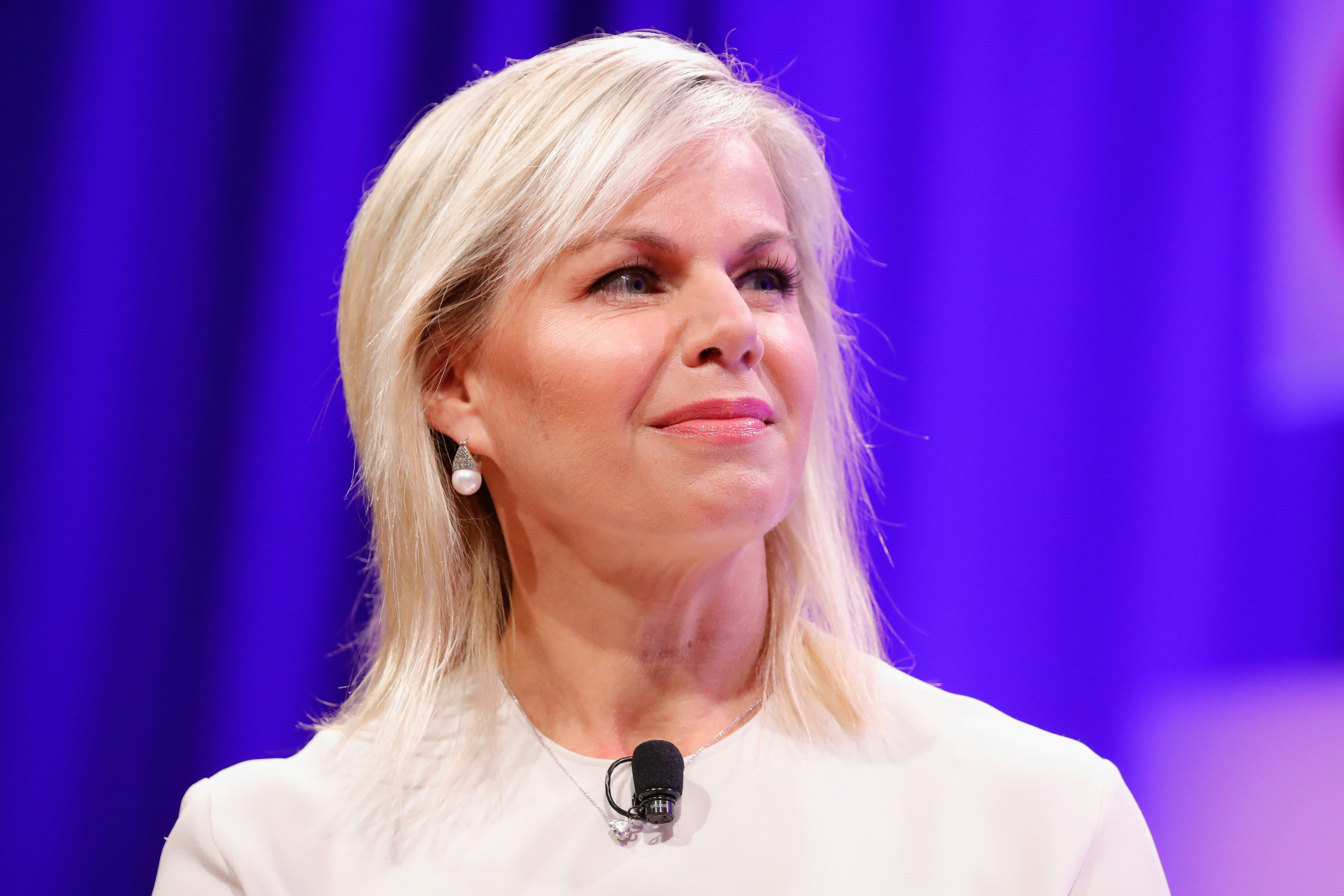 Gretchen Carlson Downblouse