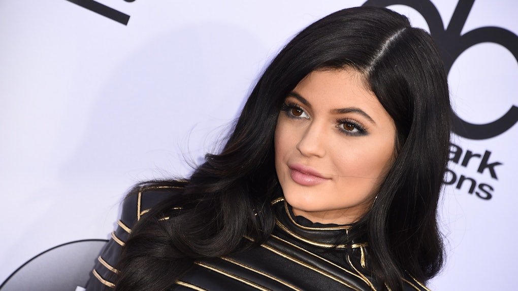 How To Do 8 Kylie Jenner Hairstyles For Your Halloween Costume