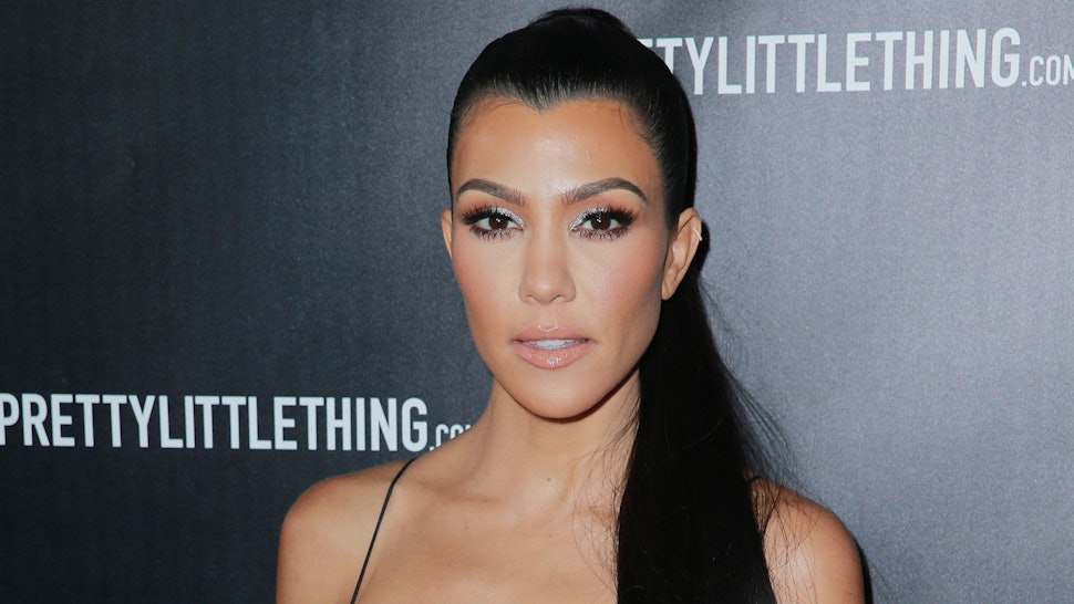 Is Kourtney Kardashian S Short Hair Real The Star Just Made A