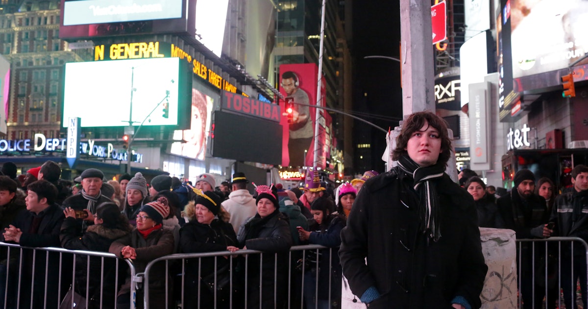 5 fun things to do on new year’s eve if you’re single 13 Cheap Things To Do On New Year’s Eve That Are Proof Having Fun Doesn’t Have To Be Expensive