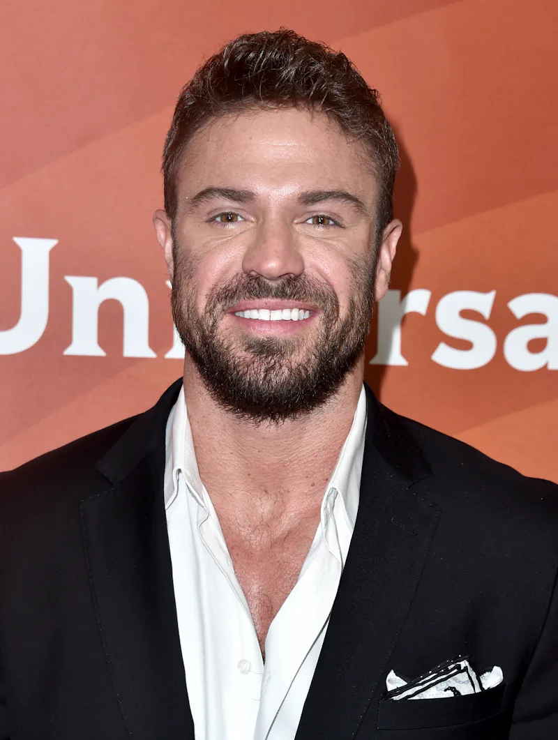 Is Chad Single After 'Famously Single'? The Former 'Bachelorette ...