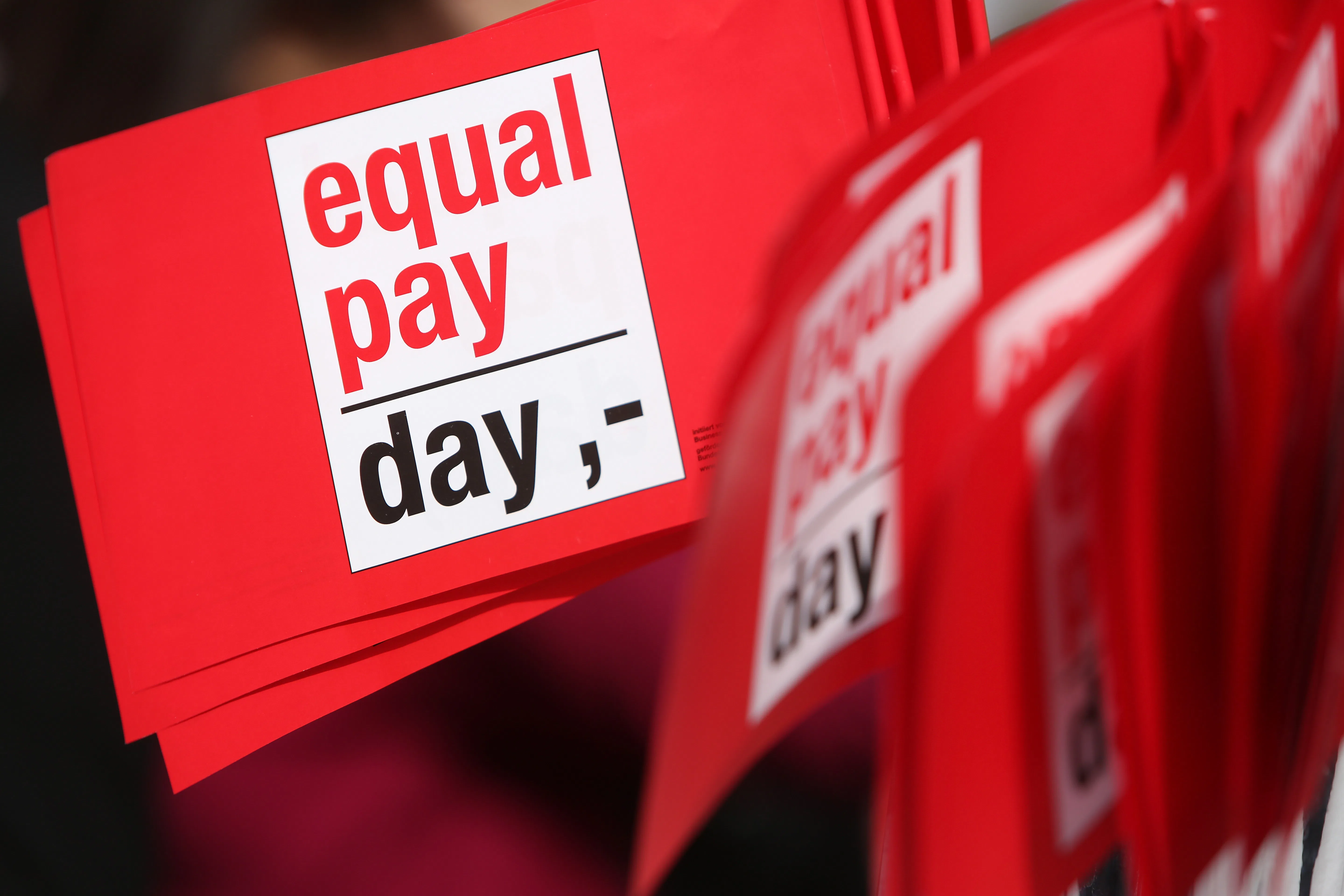 7 Black Women's Equal Pay Day Facts That Prove The Fight For Equality ...