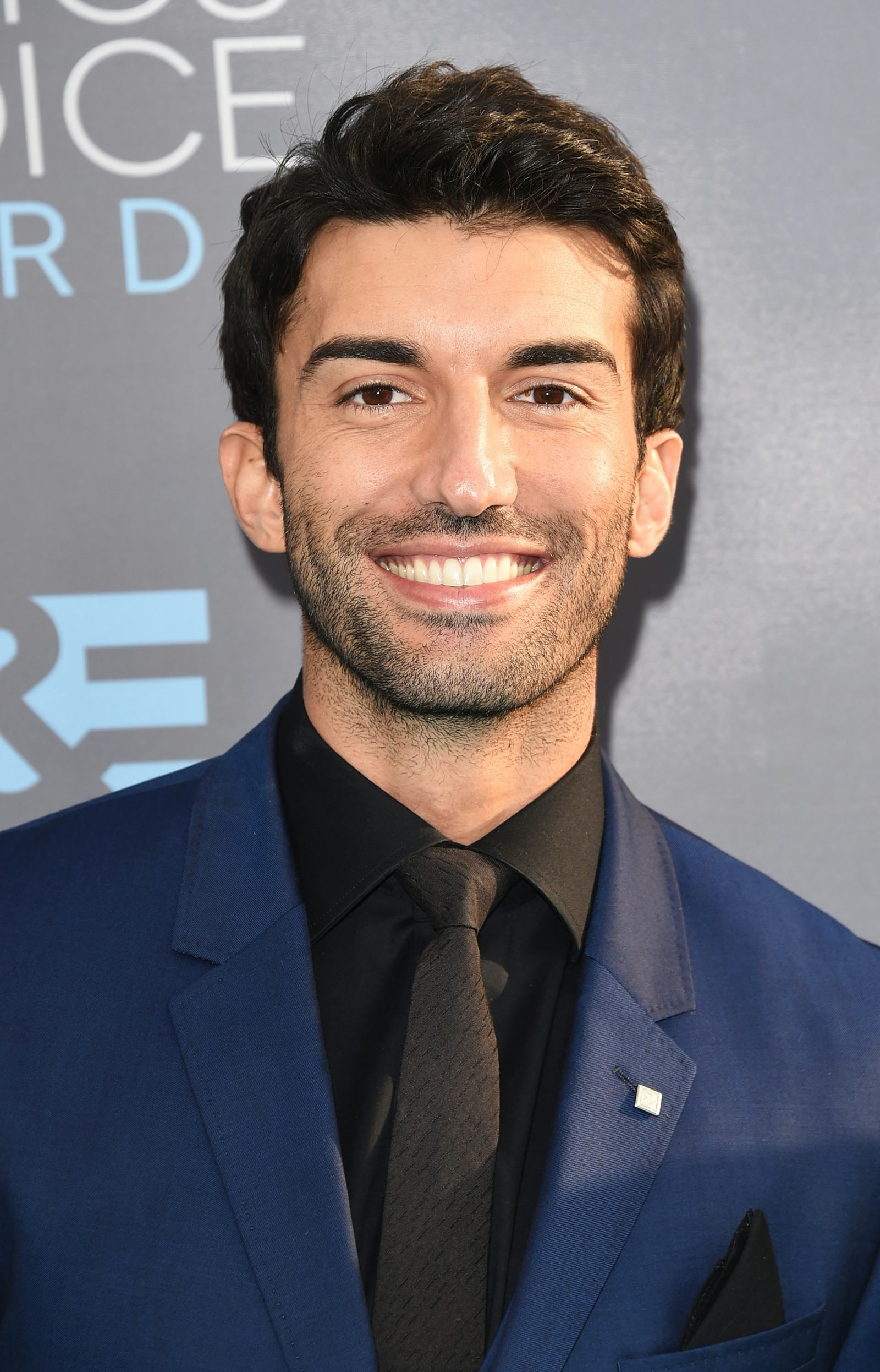 Jane The Virgins Justin Baldoni Is Creating A Mens Talk Show To