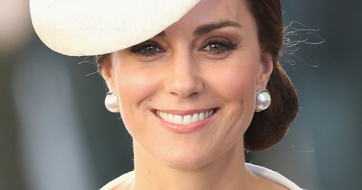 Kate Middleton's Jewelry Pays Tribute To Princess Diana In The Cutest Way