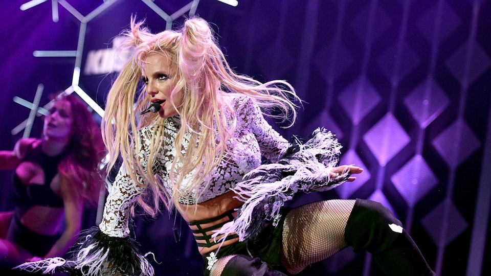 What Happened At Britney Spears Concert It Looked Absolutely Terrifying