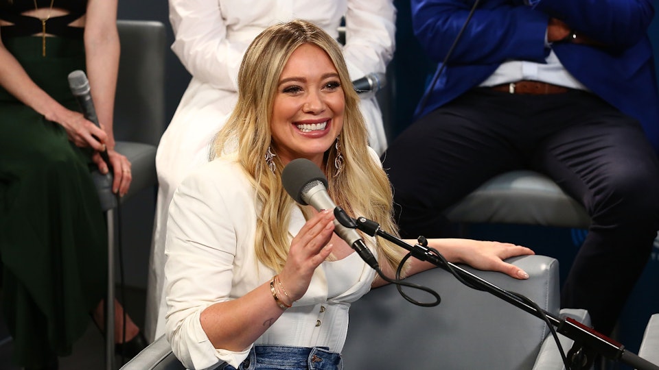 Hilary Duff S Quotes About Mom Shaming Are So Badass