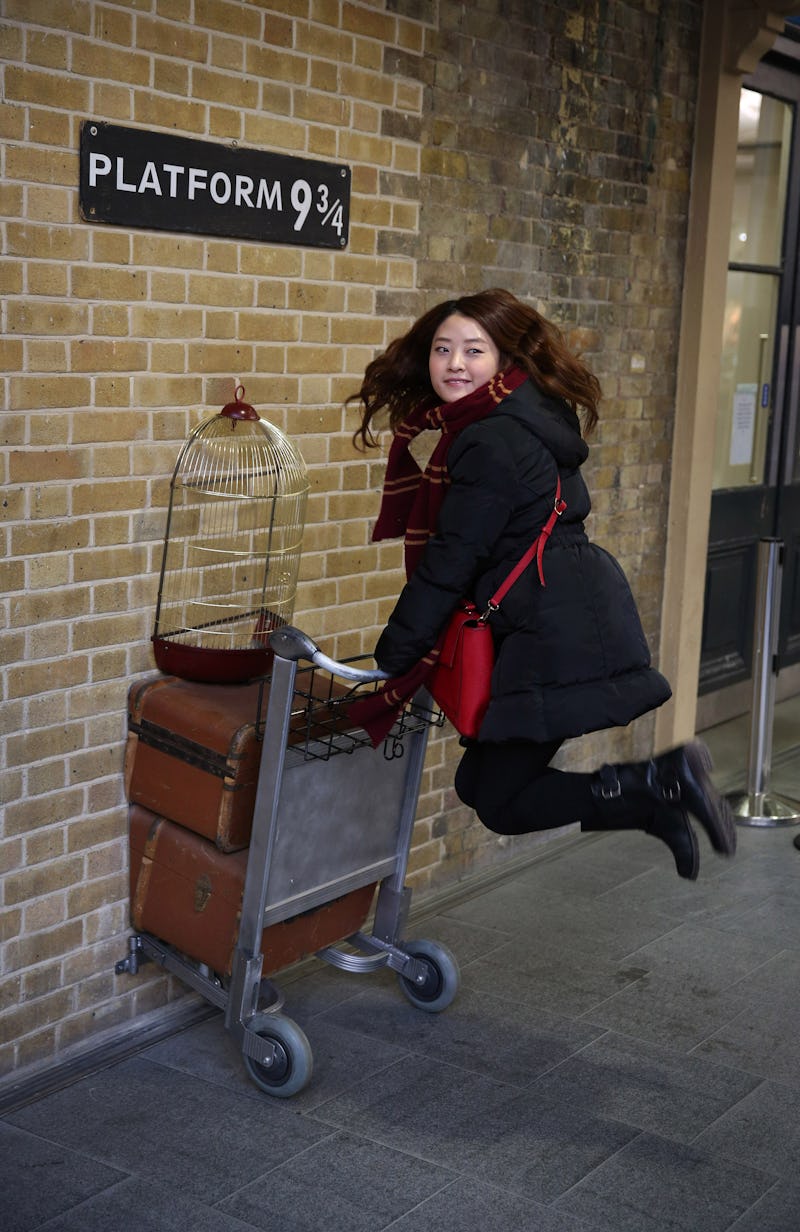 King S Cross Station Was Filled With Harry Potter Fans For The Celebration Of A Special Back To Hogwarts Day