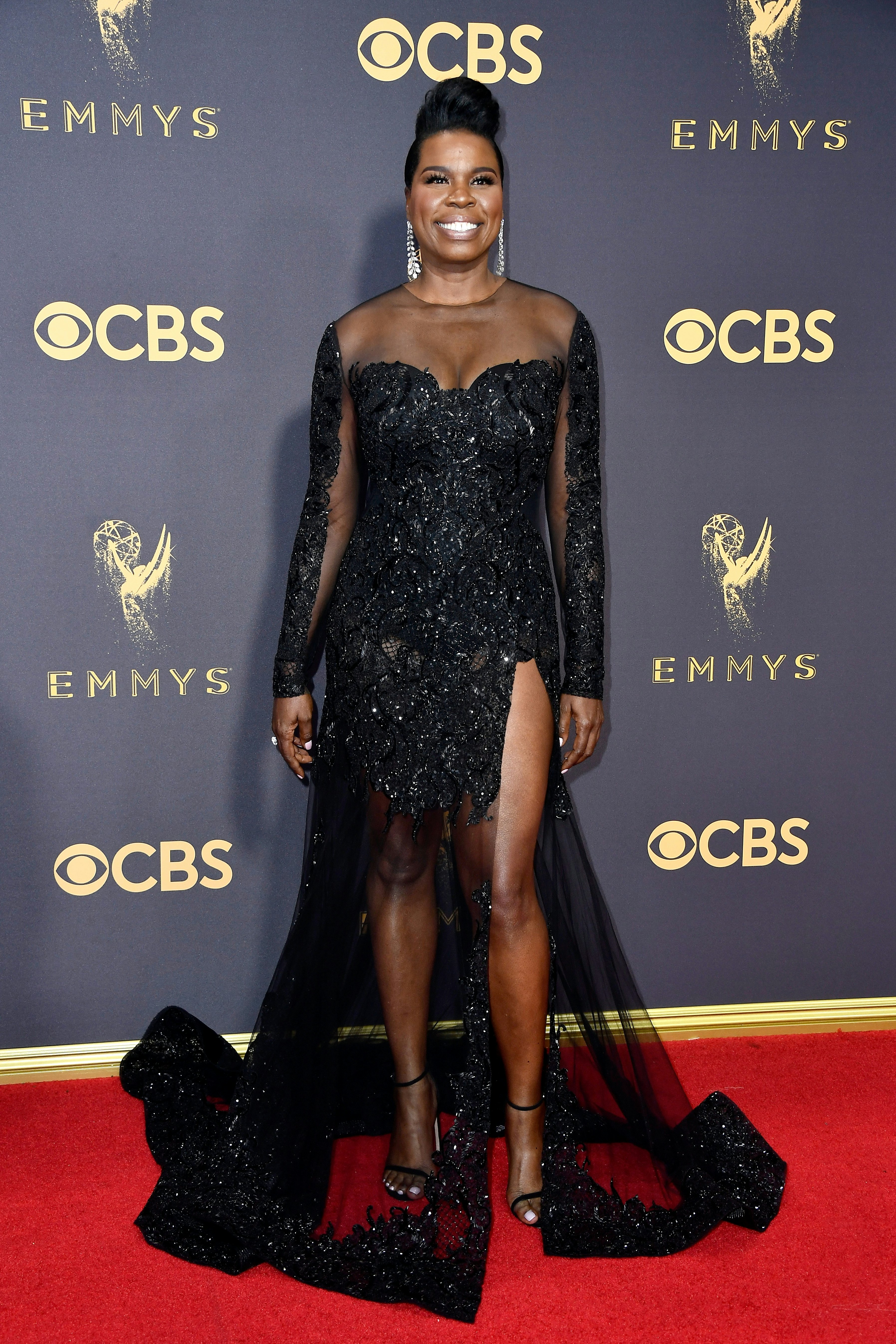 leslie jones oscar dress