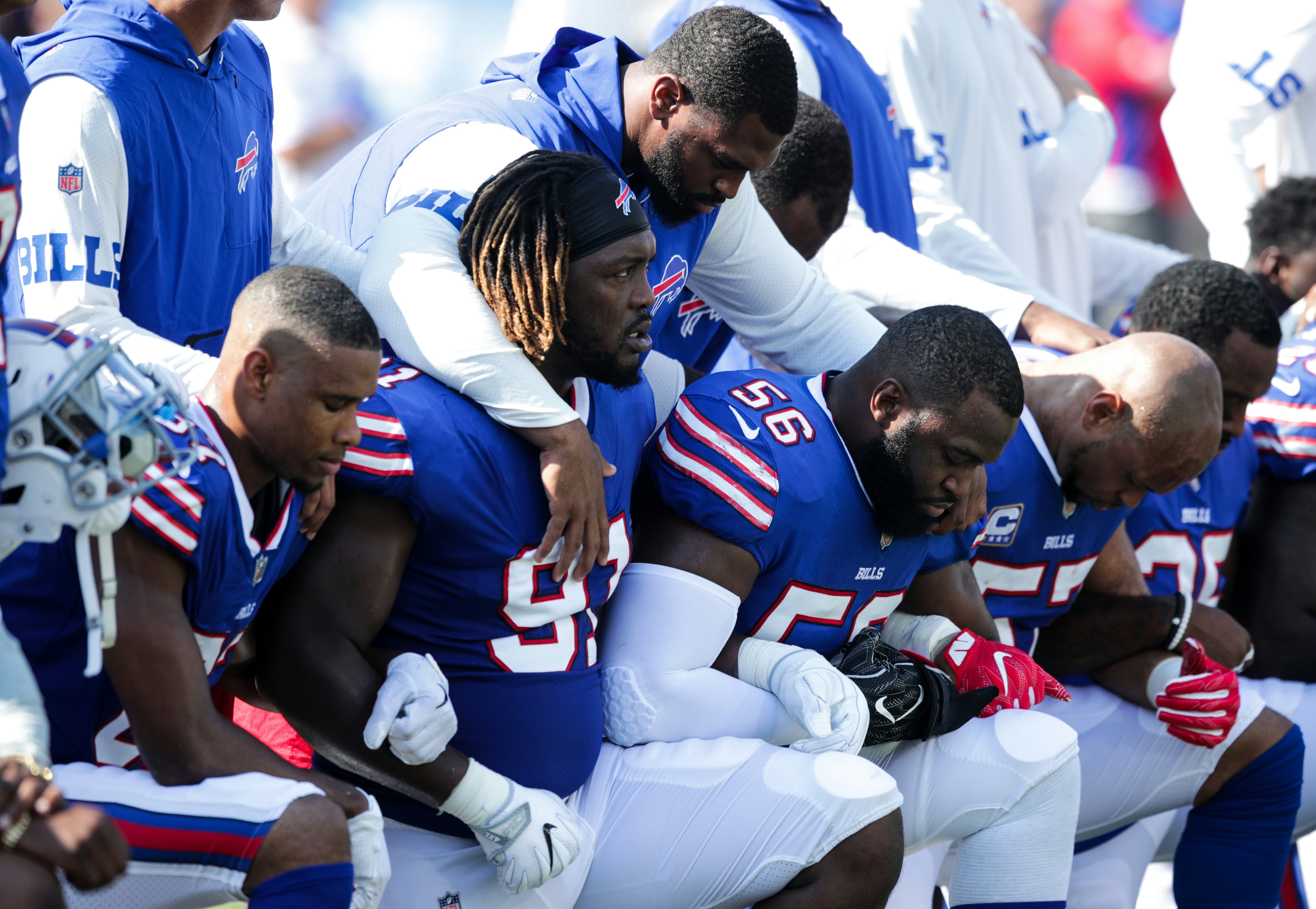 11 Take A Knee Memes Tweets That Boldly Support Nfl