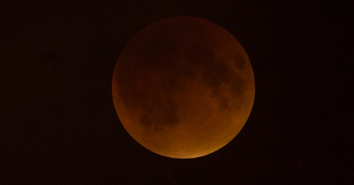 Your Super Blood Moon Horoscope Will Make You Feel Like A ...