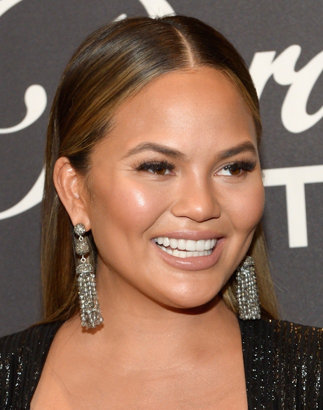 Chrissy Teigen Is Celebrating Her Streak Of Gray Hair ...