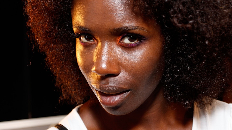 3 Ways To Detangle Your Natural Hair To Keep Long Healthy Locks